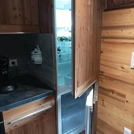Chalet Joli Terrasse Et Jardinet Albertville