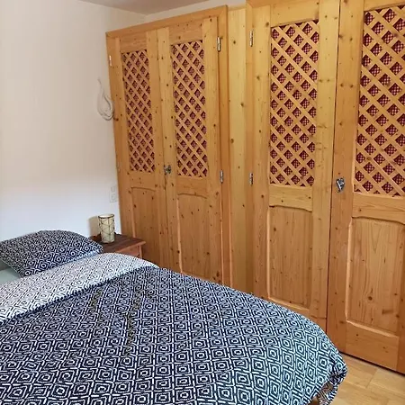 Chalet Joli Terrasse Et Jardinet Albertville